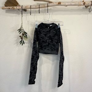 Gymshark Camo Seamless Long Sleeve Crop Top